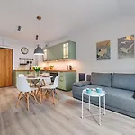 Zapach Lasu - Naturalne Spa, Sun & Snow Karwica