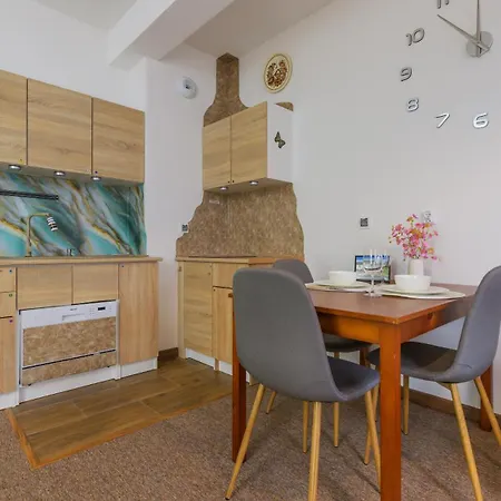 Apartman Zapach Lasu - Naturalne Spa, Sun & Snow Karwica